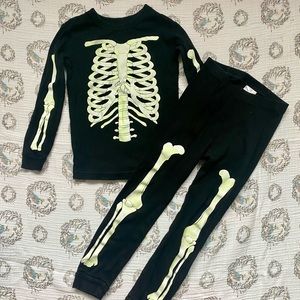 Gap Skeleton Pajama Set size 5